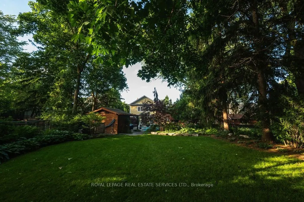 938 Meadow Wood Road