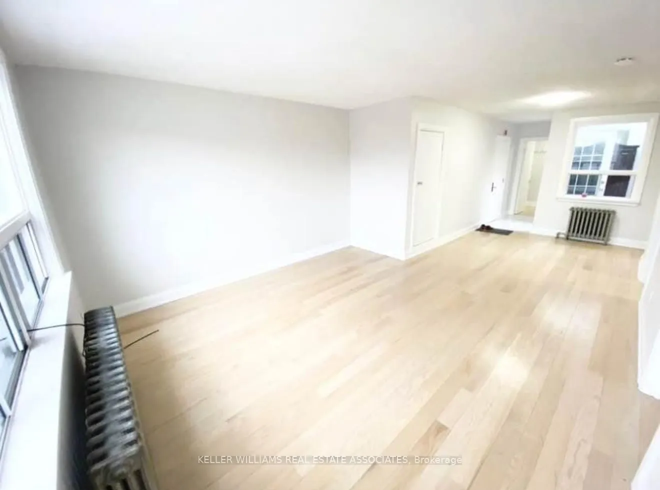 237 Lakeshore Road E, #1