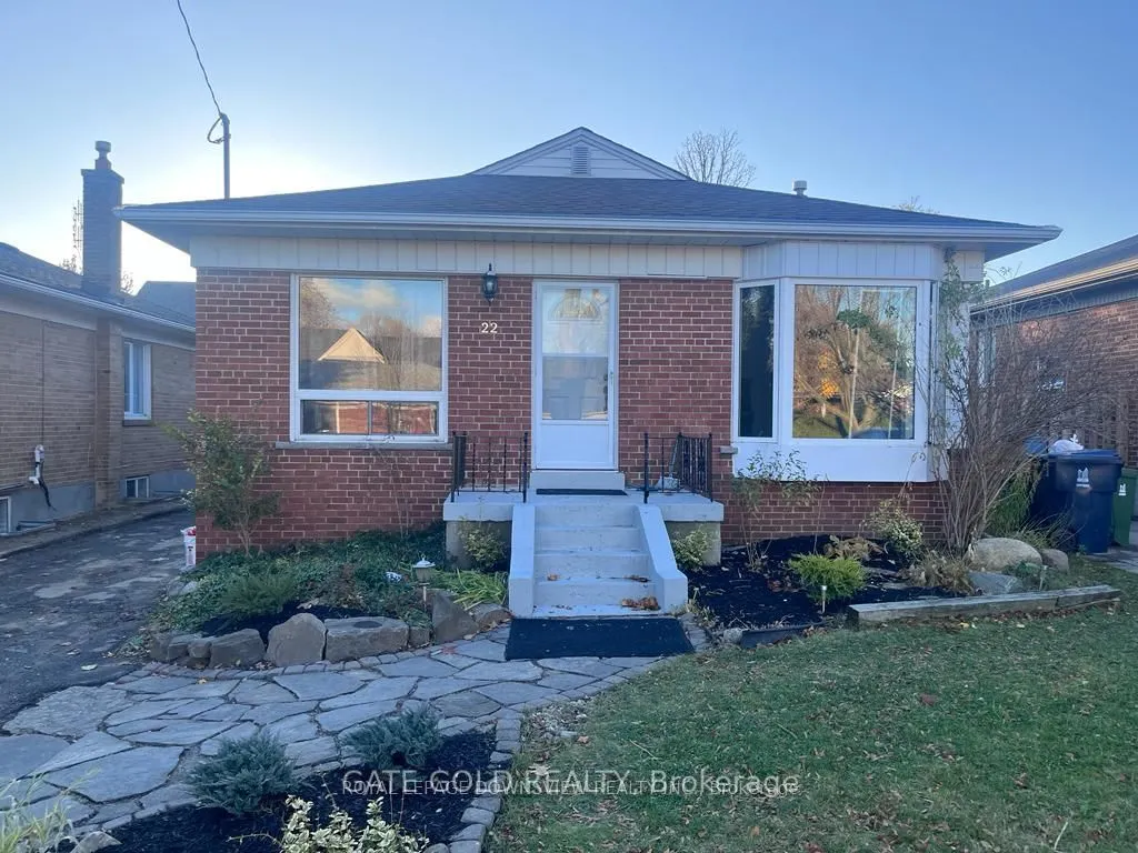 22 Northampton Drive W