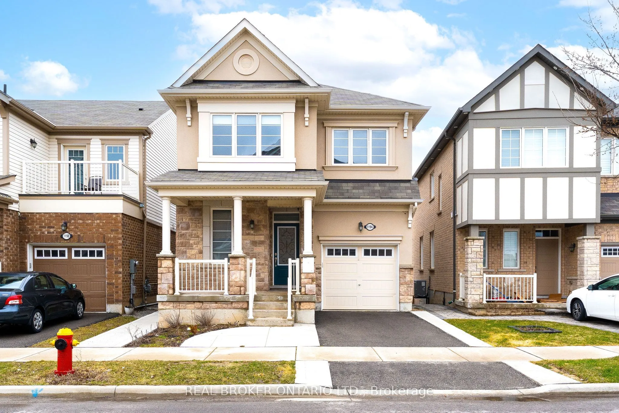1194 Duignan Crescent