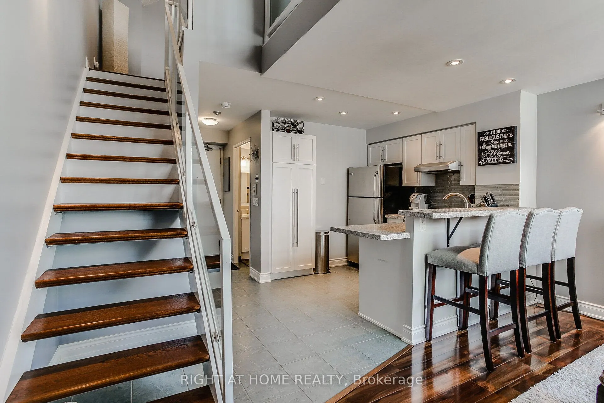 300 Manitoba Street #426