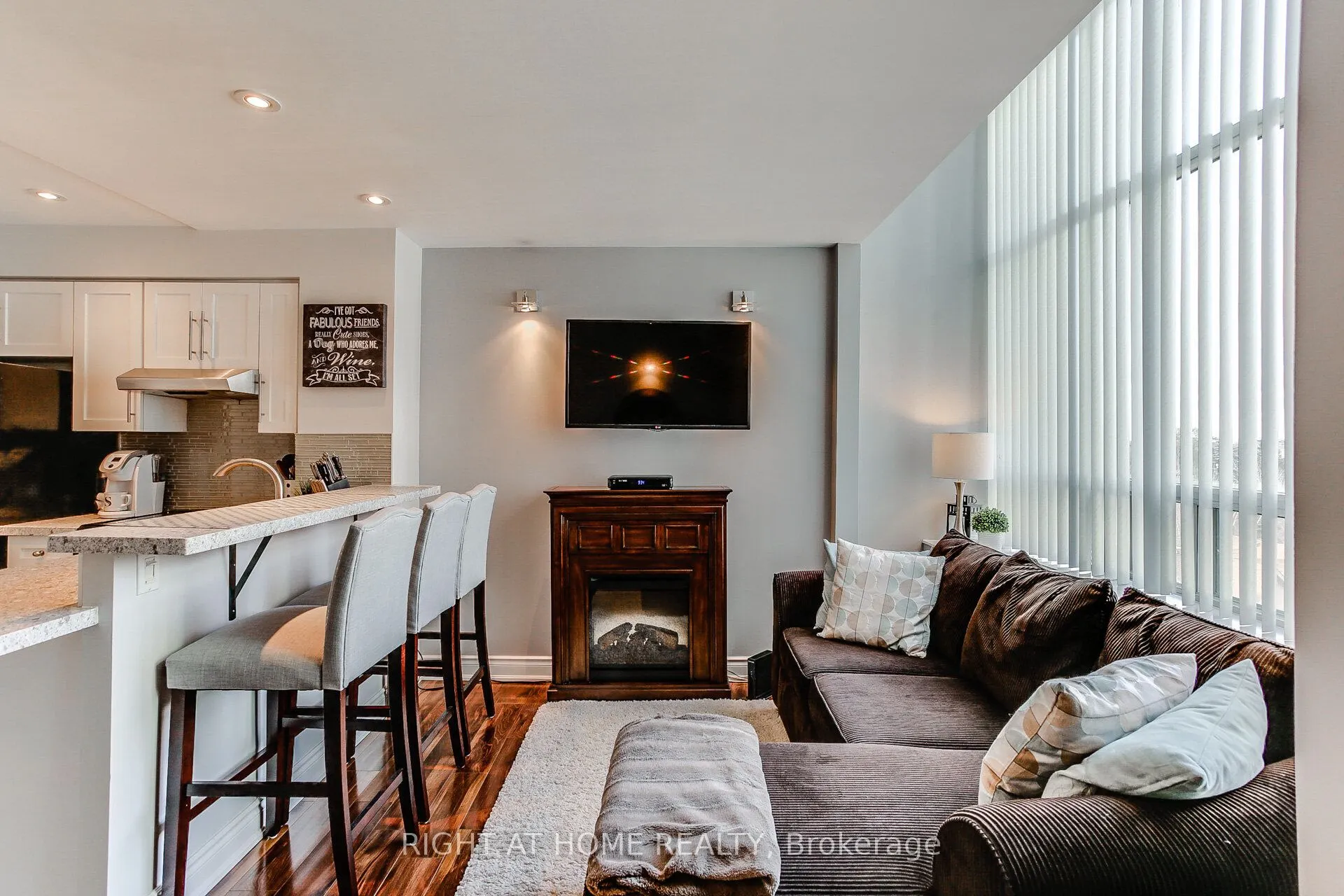 300 Manitoba Street #426