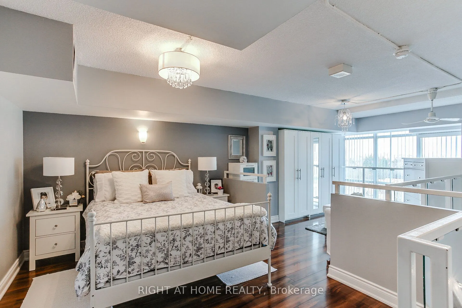 300 Manitoba Street #426