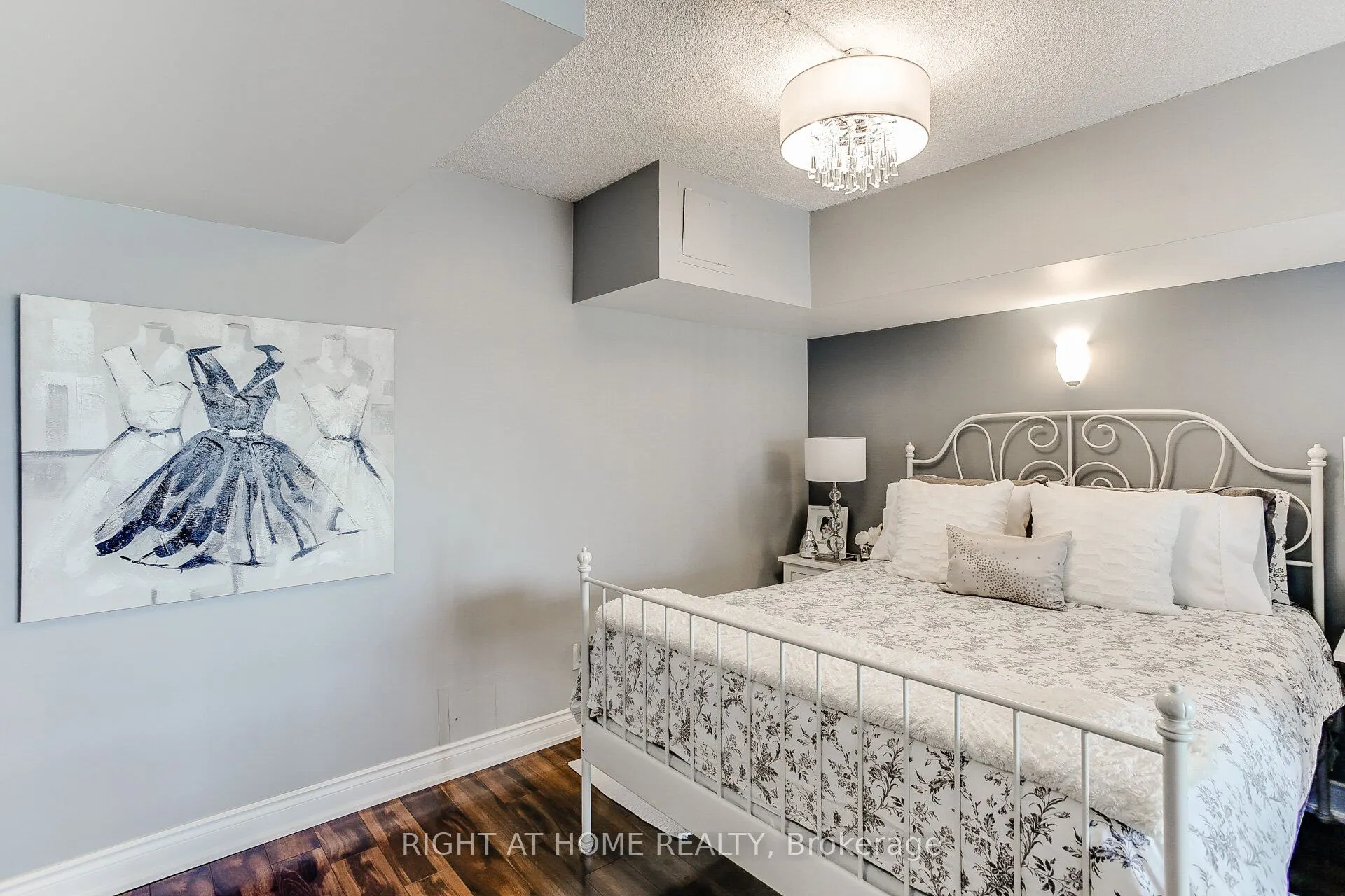 300 Manitoba Street #426
