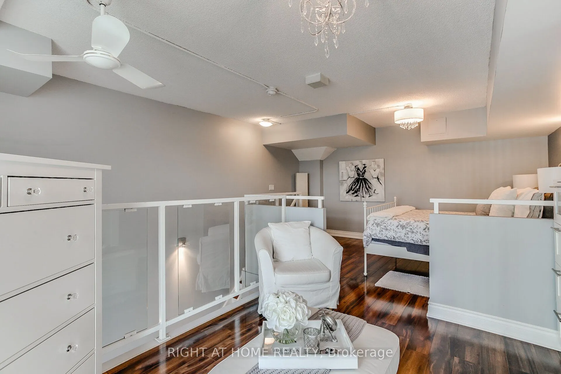 300 Manitoba Street #426