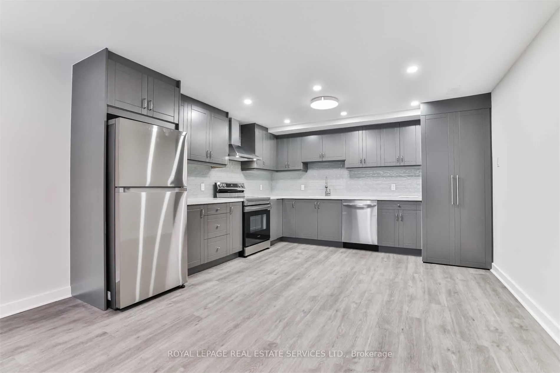 72 Winston Park Boulevard #Lower