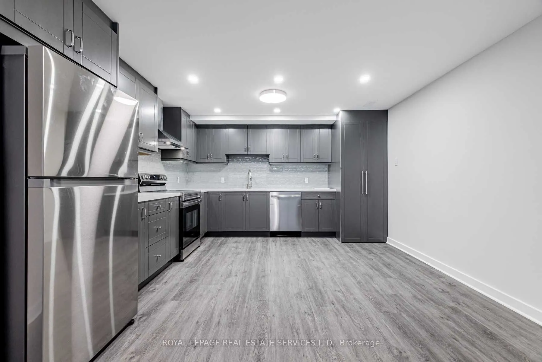 72 Winston Park Boulevard #Lower