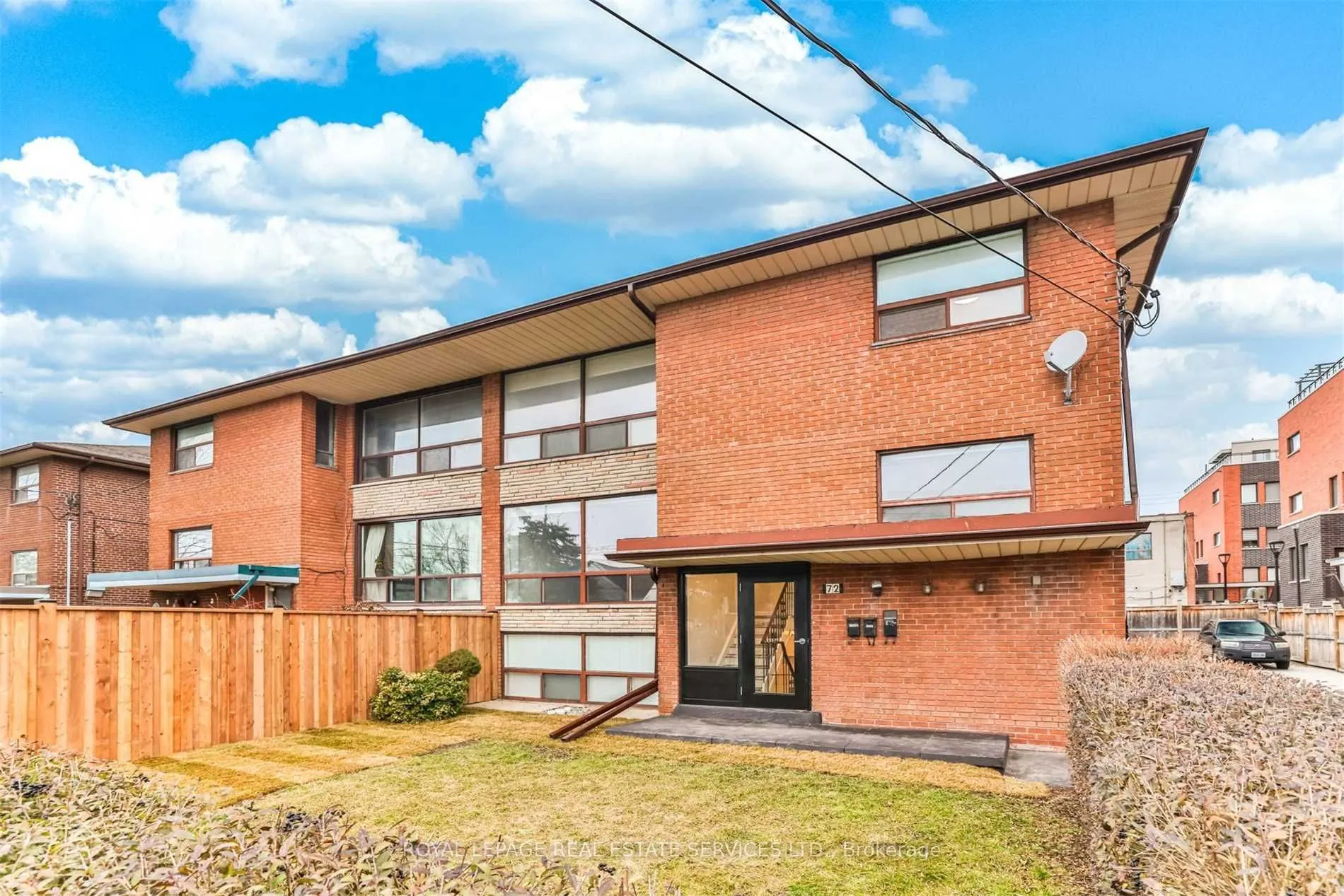 72 Winston Park Boulevard #Lower