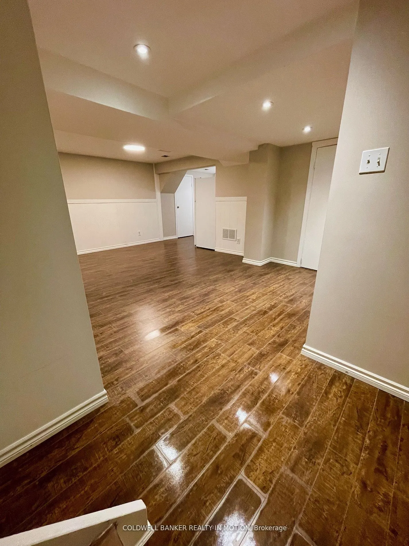 2907 Inlake Court