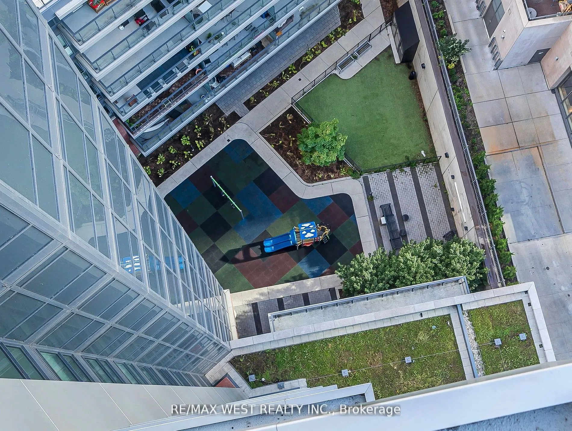 10 Park Lawn Road #1705