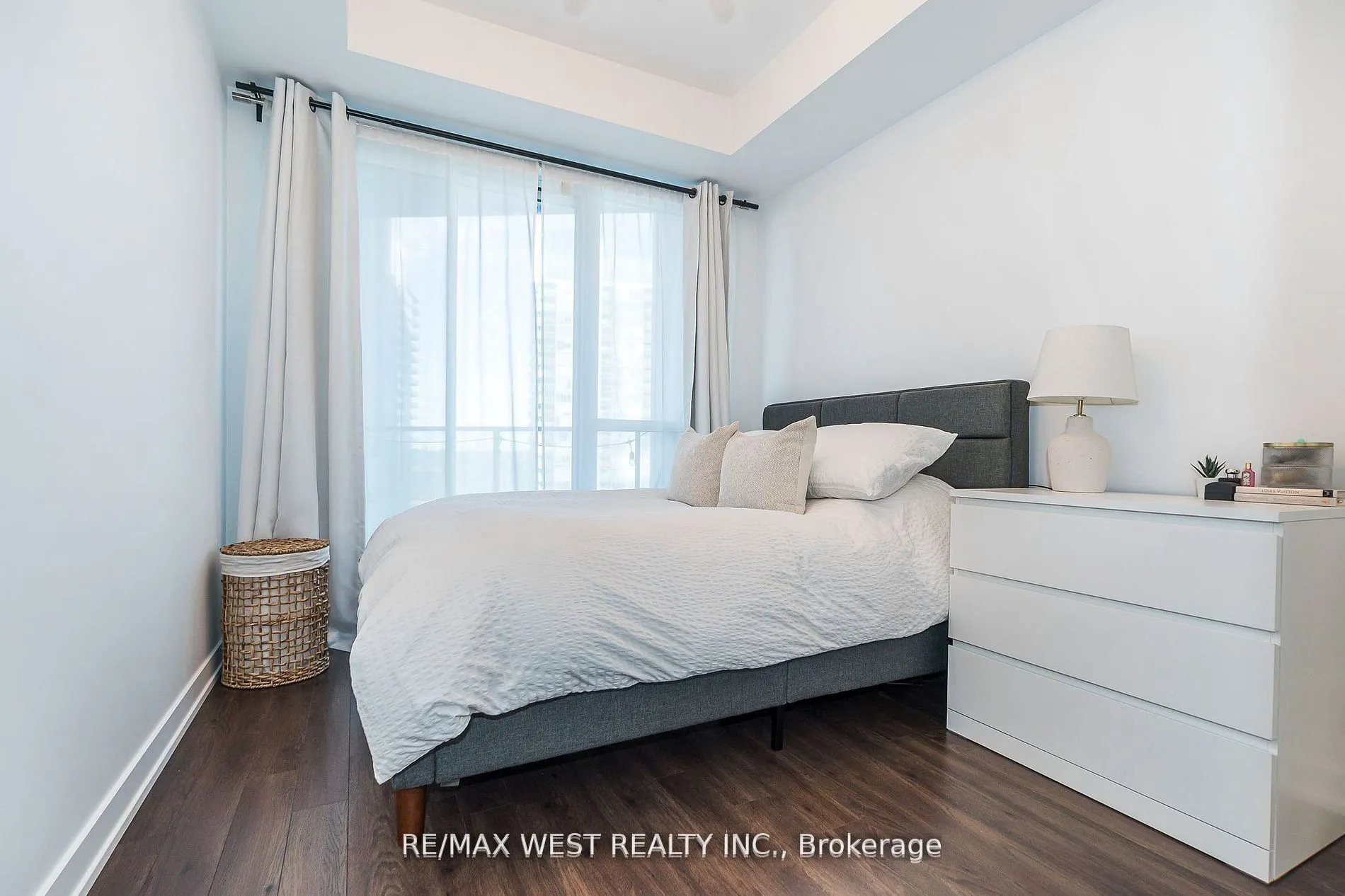 10 Park Lawn Road #1705