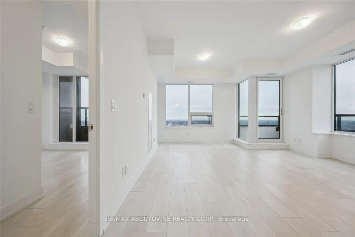 297 Oak Walk Drive, #2203
