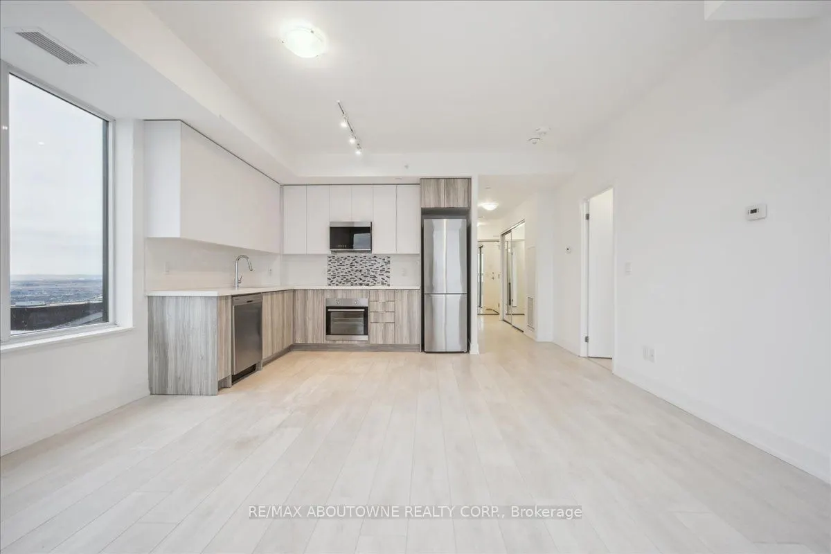 297 Oak Walk Drive, #2203
