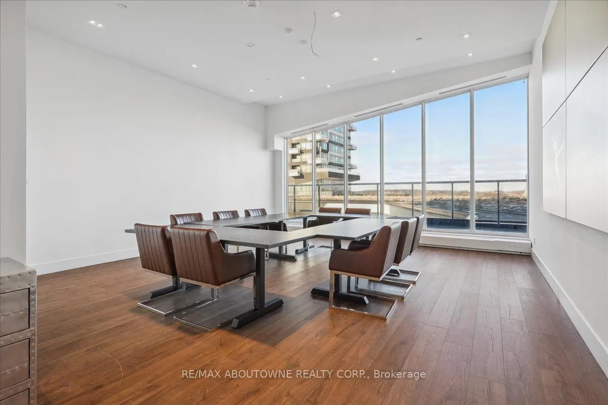 297 Oak Walk Drive, #2203
