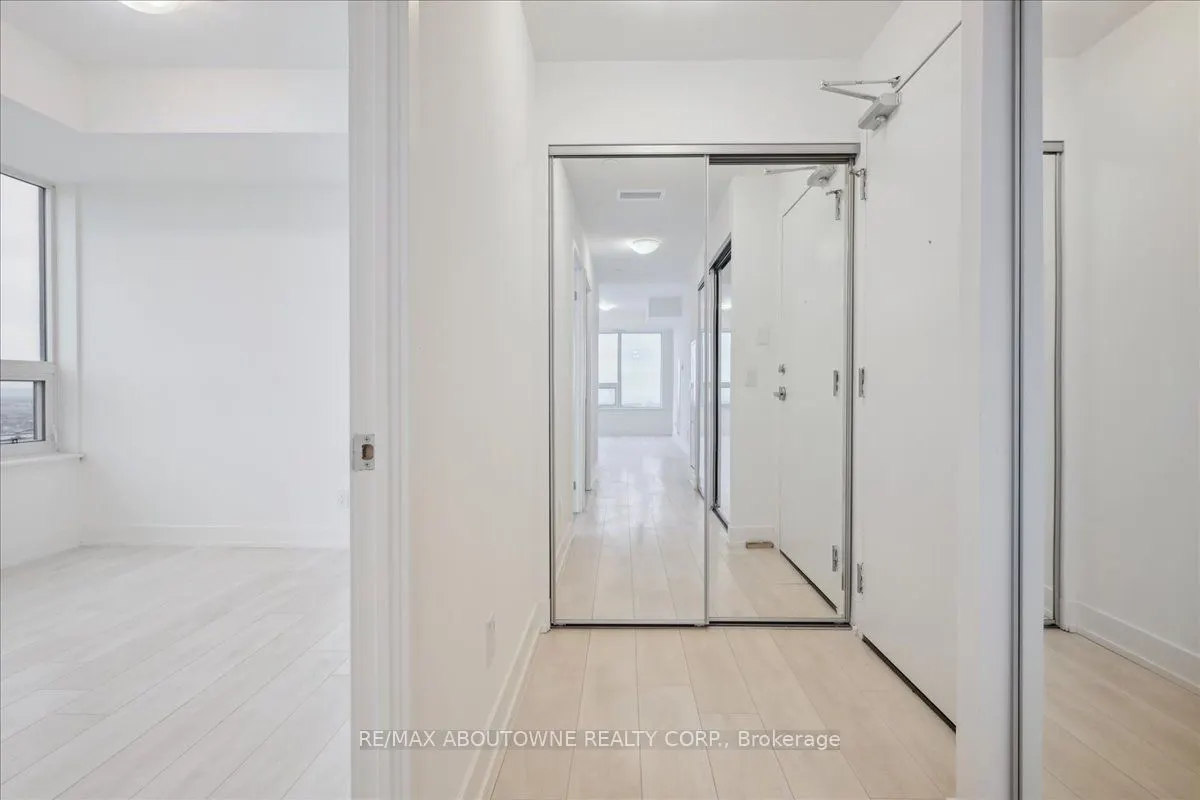 297 Oak Walk Drive, #2203