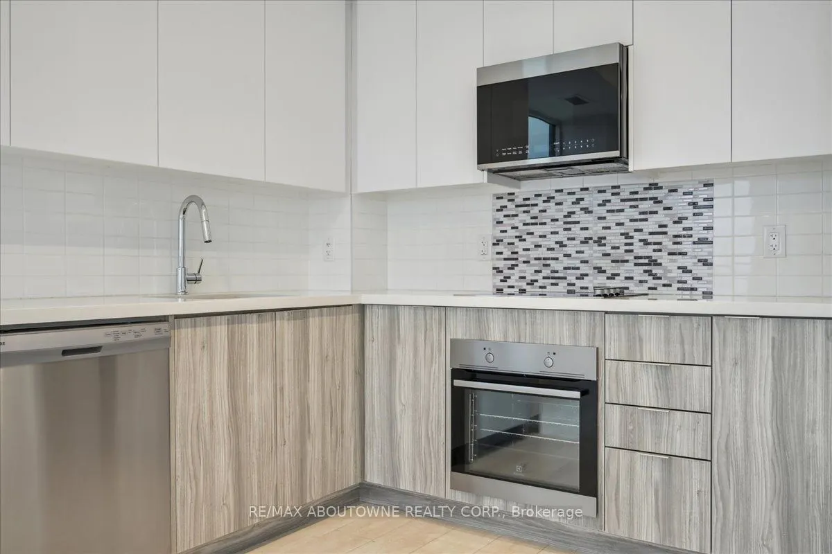 297 Oak Walk Drive, #2203