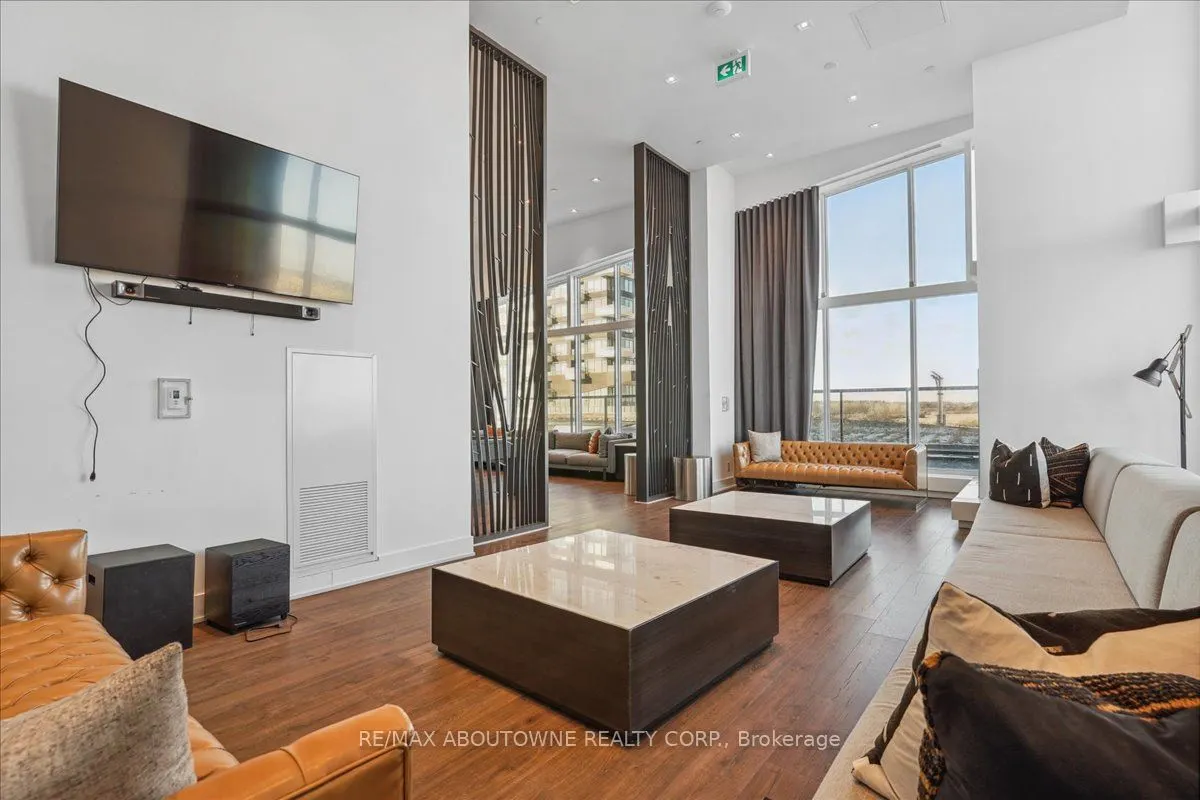 297 Oak Walk Drive, #2203