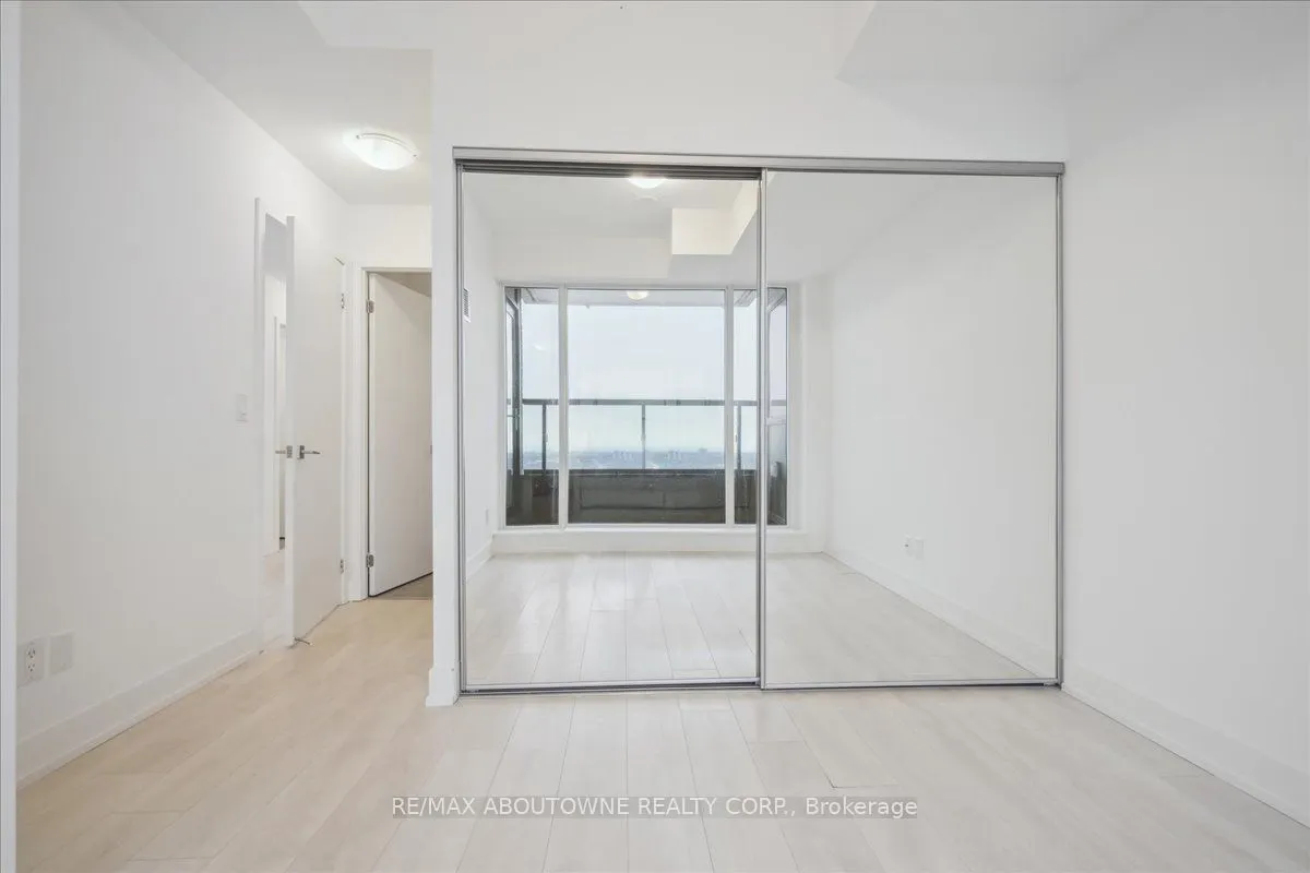 297 Oak Walk Drive, #2203