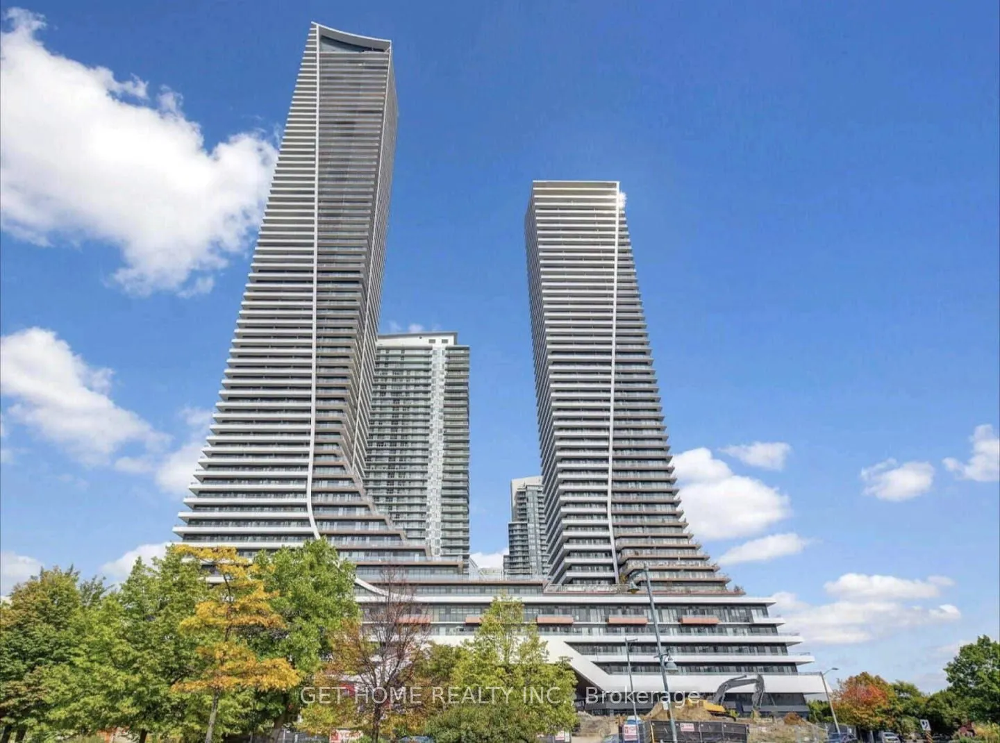 20 Shore Breeze Drive, #301
