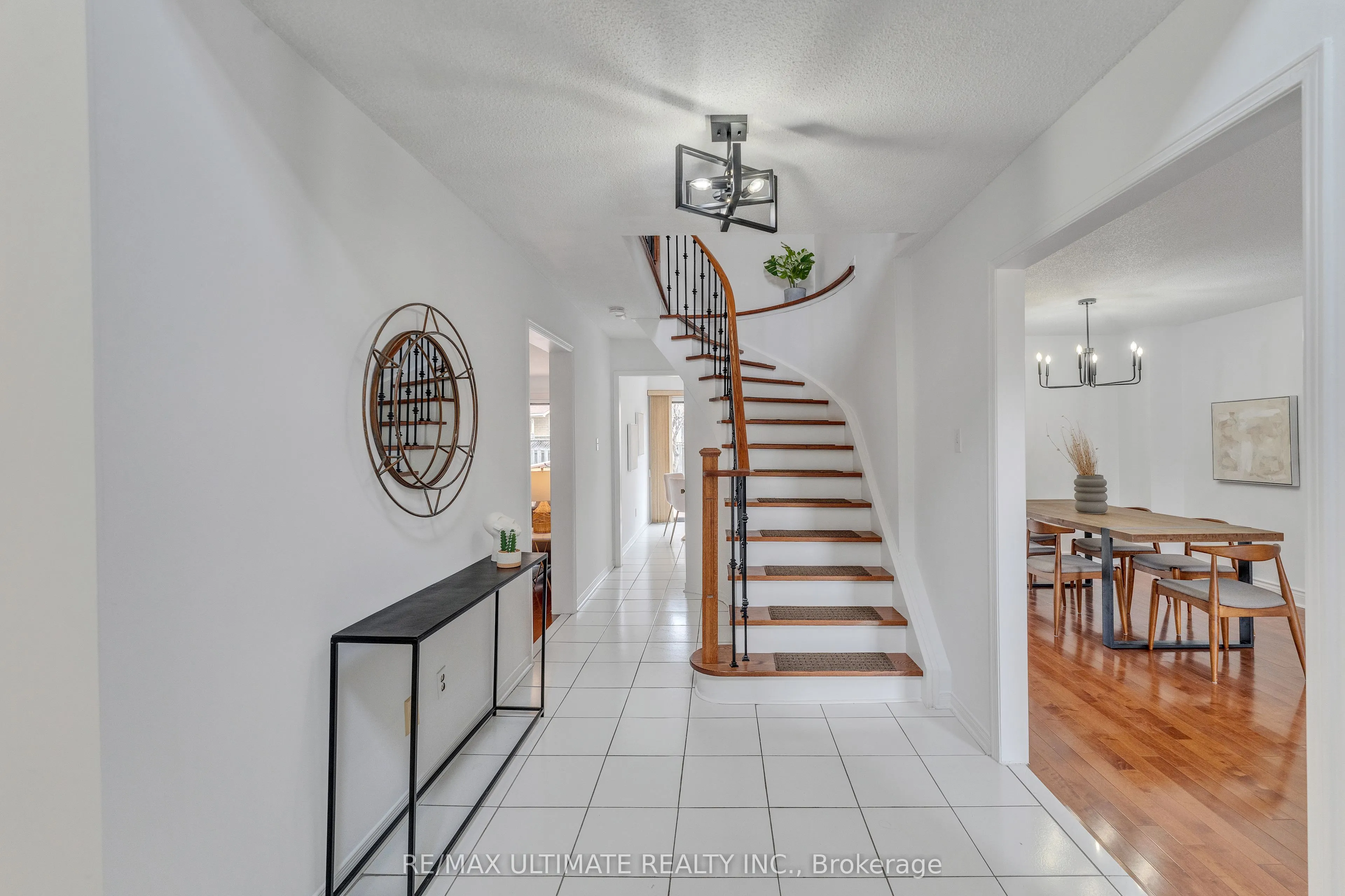 8 Clydesdale Circle