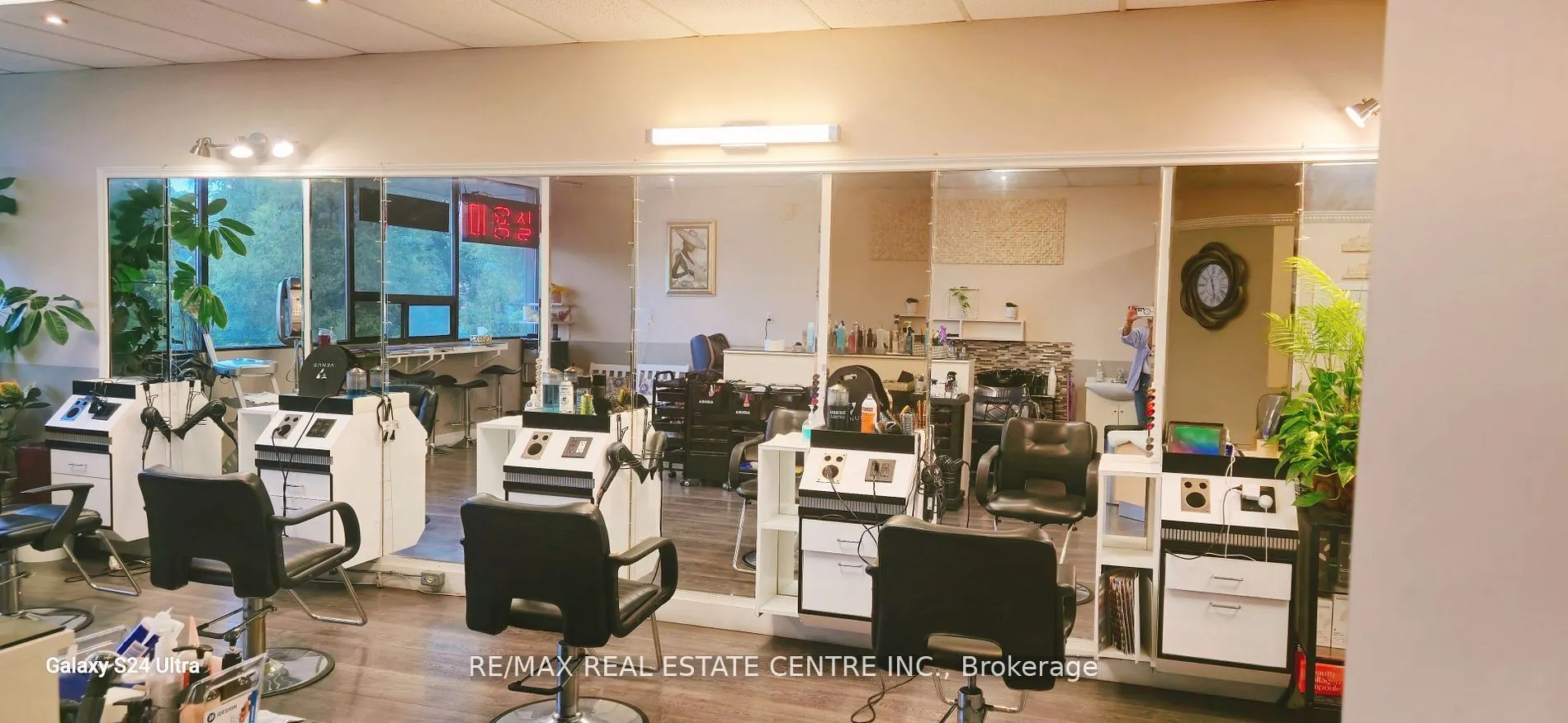 333 Dundas Street E, #206