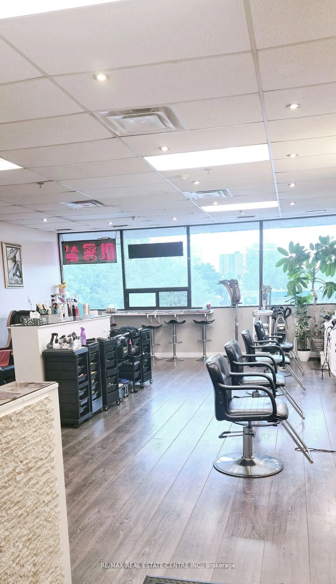 333 Dundas Street E, #206