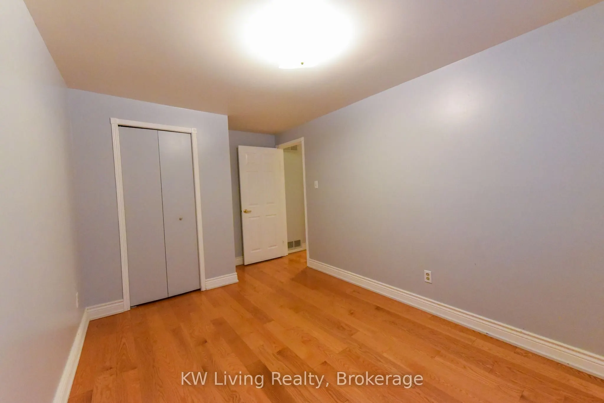 718 Eaglemount Crescent