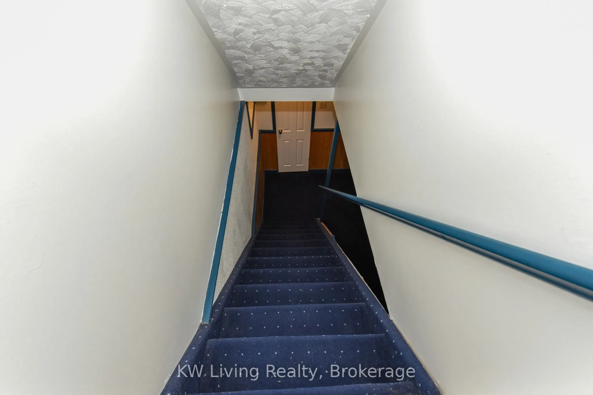 718 Eaglemount Crescent