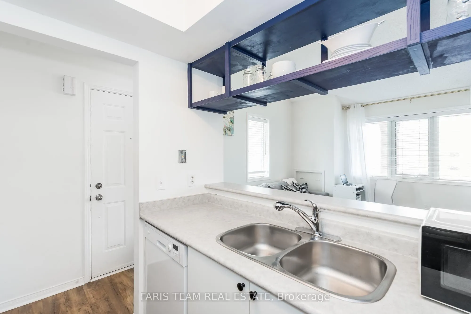 111 Bristol Road E, #112