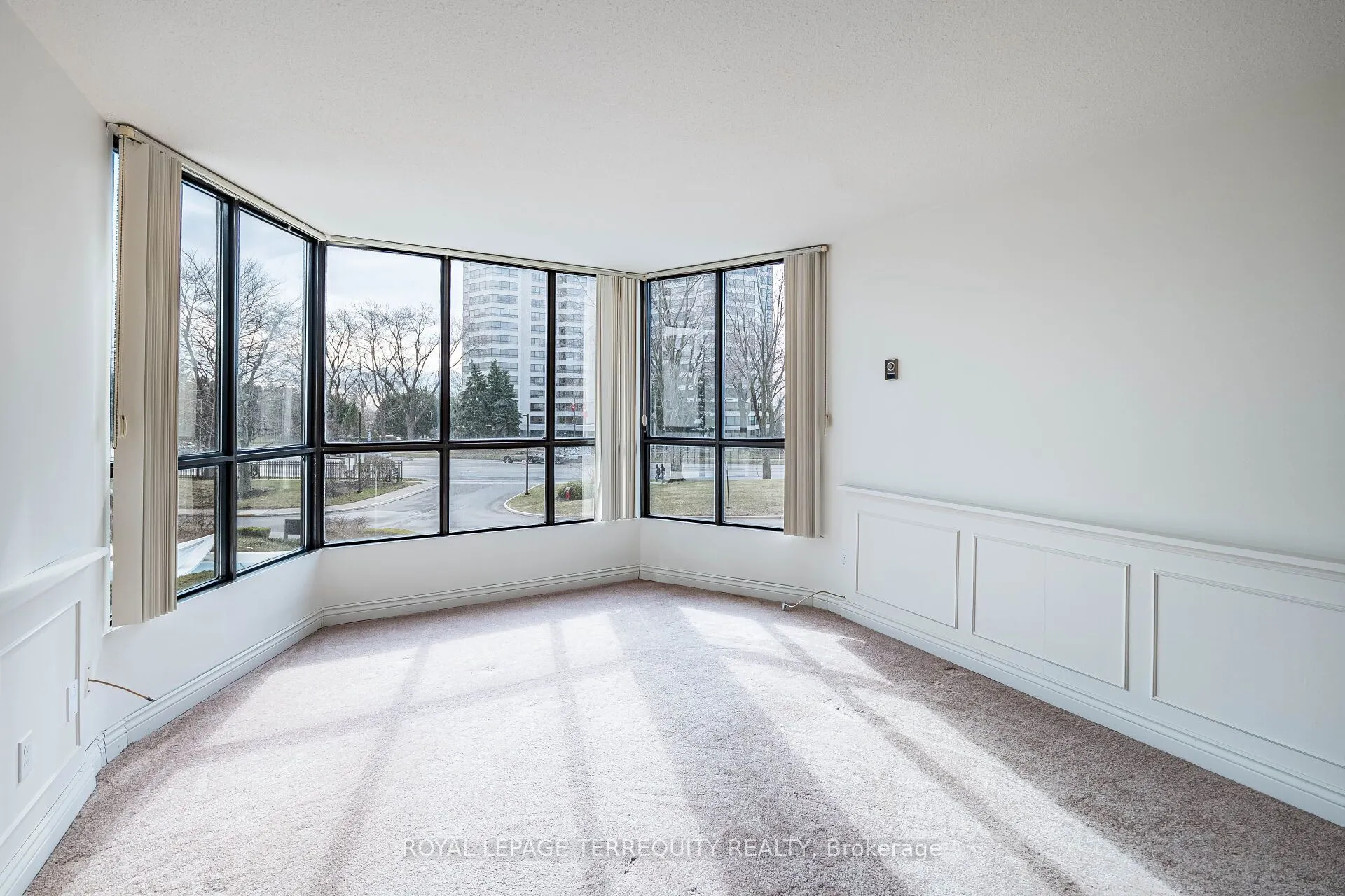 1333 Bloor Street, #211