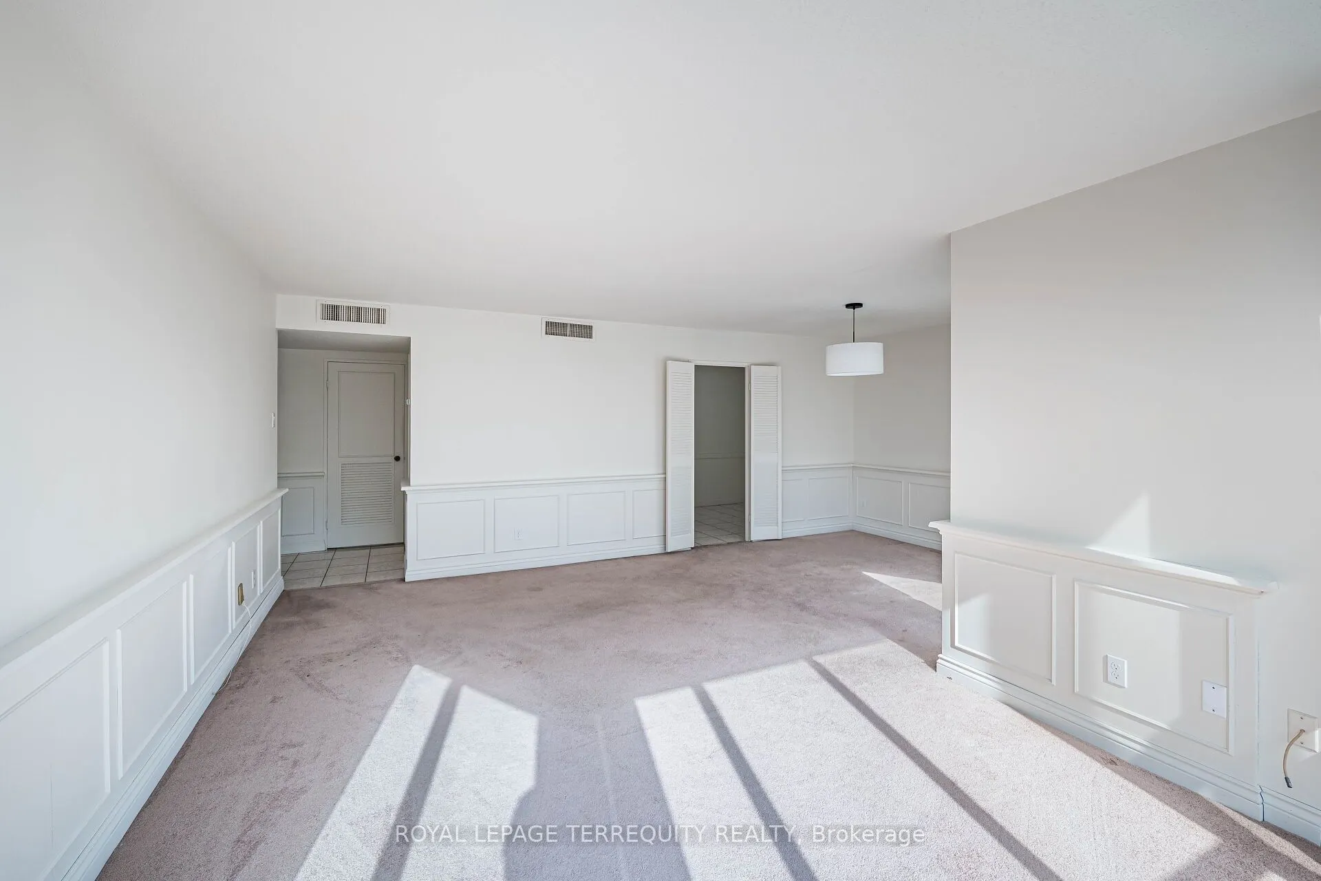 1333 Bloor Street, #211