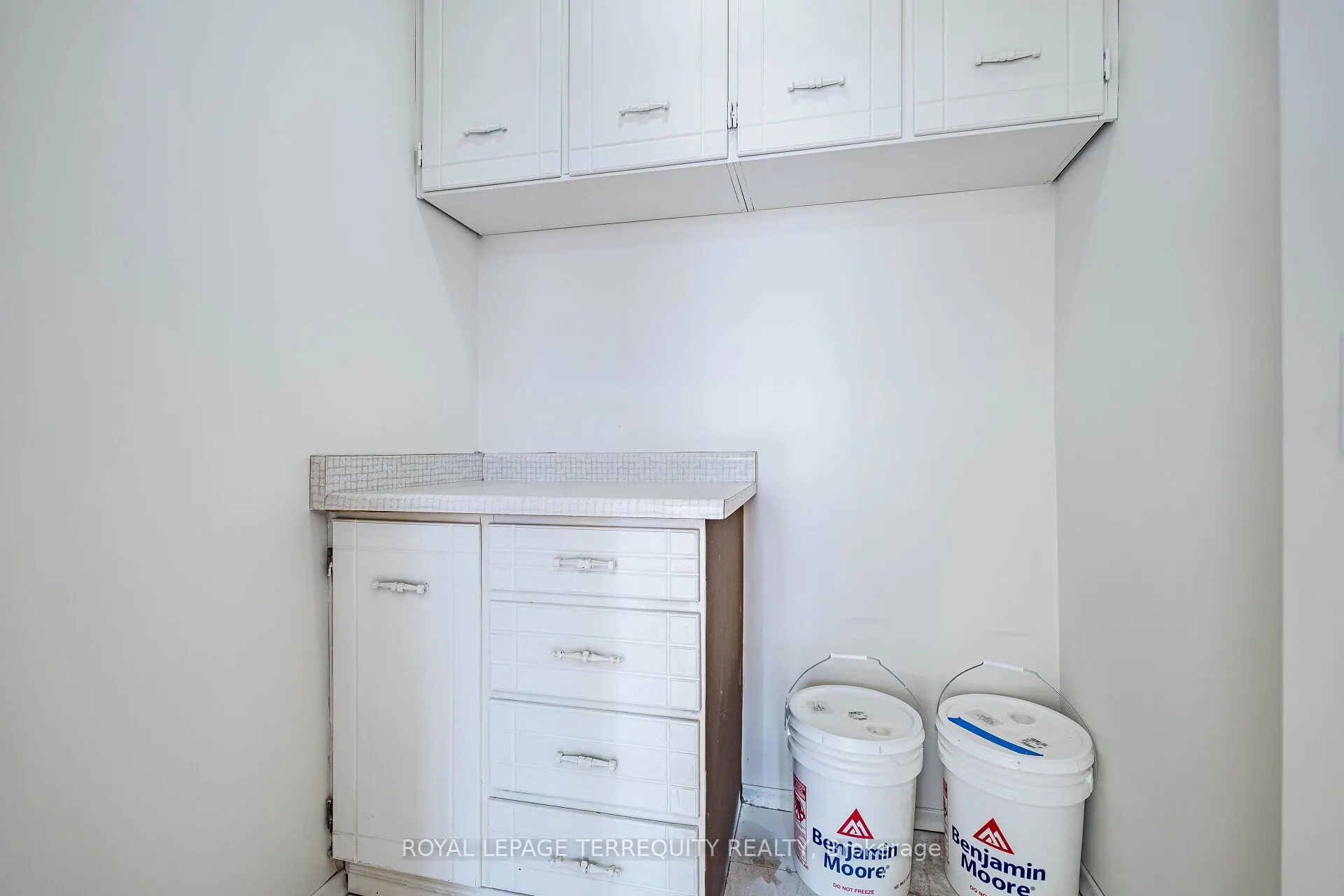 1333 Bloor Street, #211