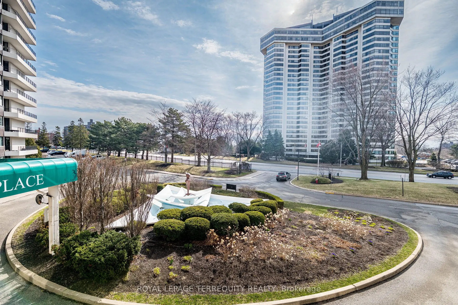 1333 Bloor Street, #211