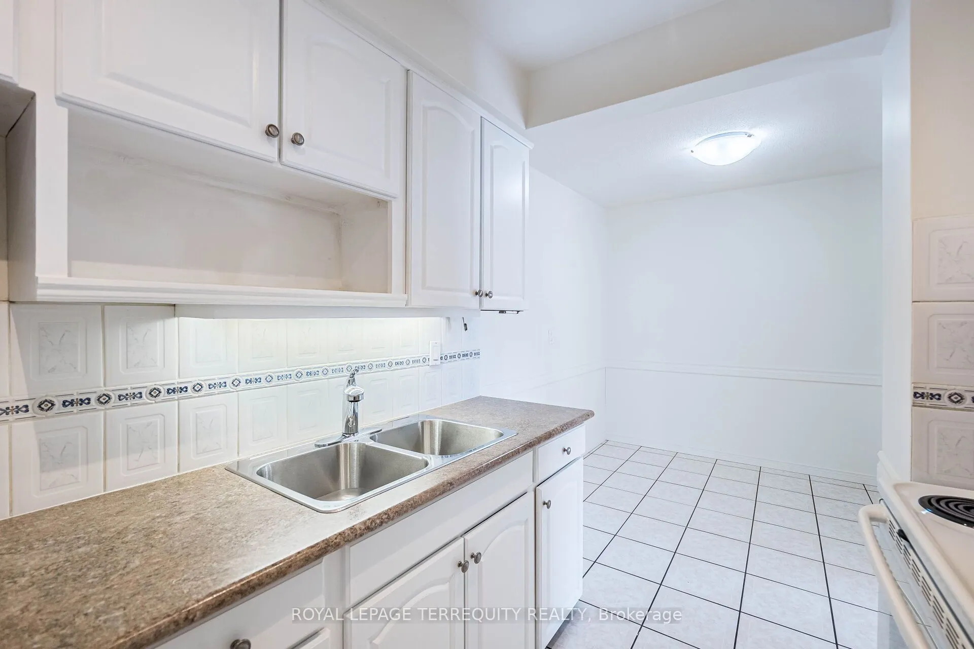 1333 Bloor Street, #211