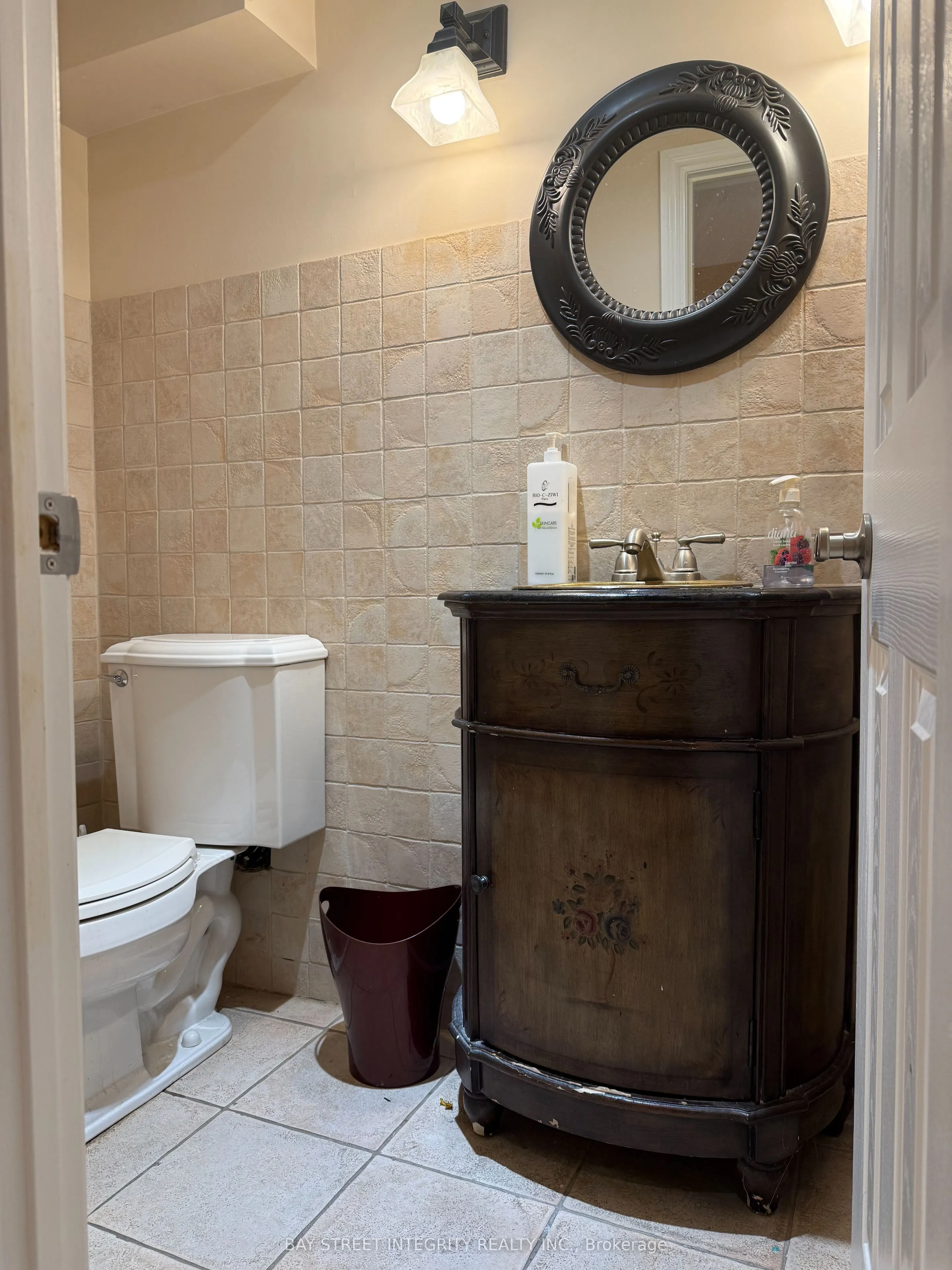 1850 Lakeshore Road W