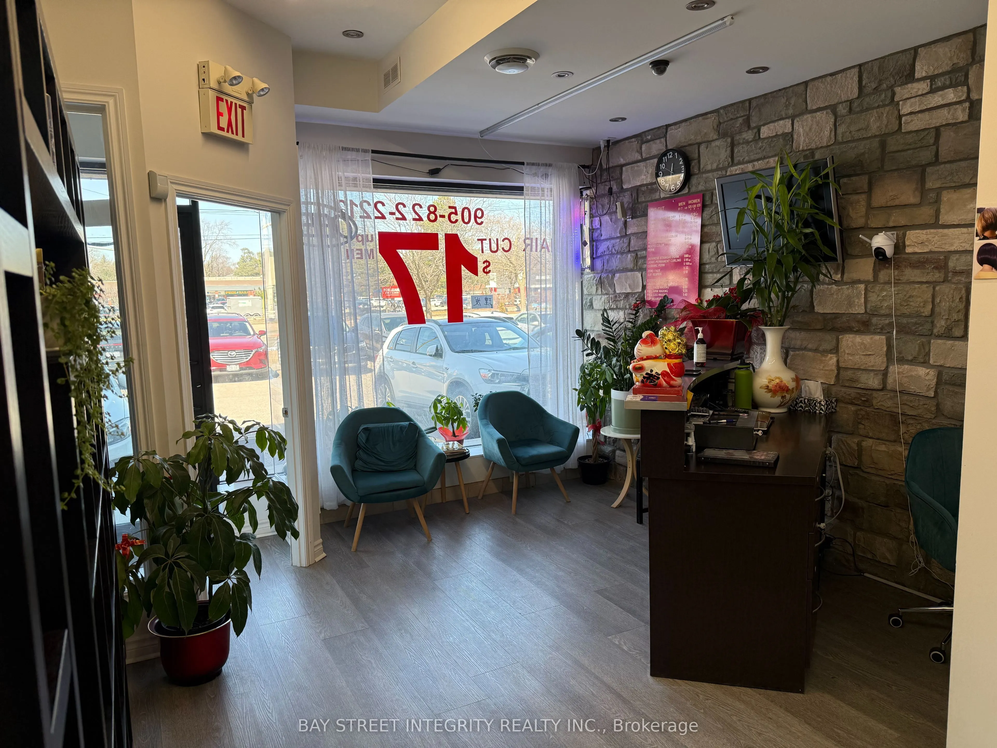 1850 Lakeshore Road W