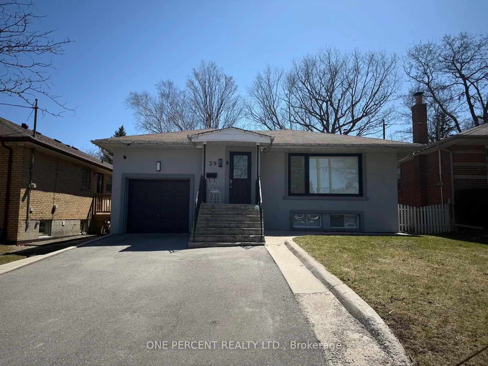 39 Decarie Circle