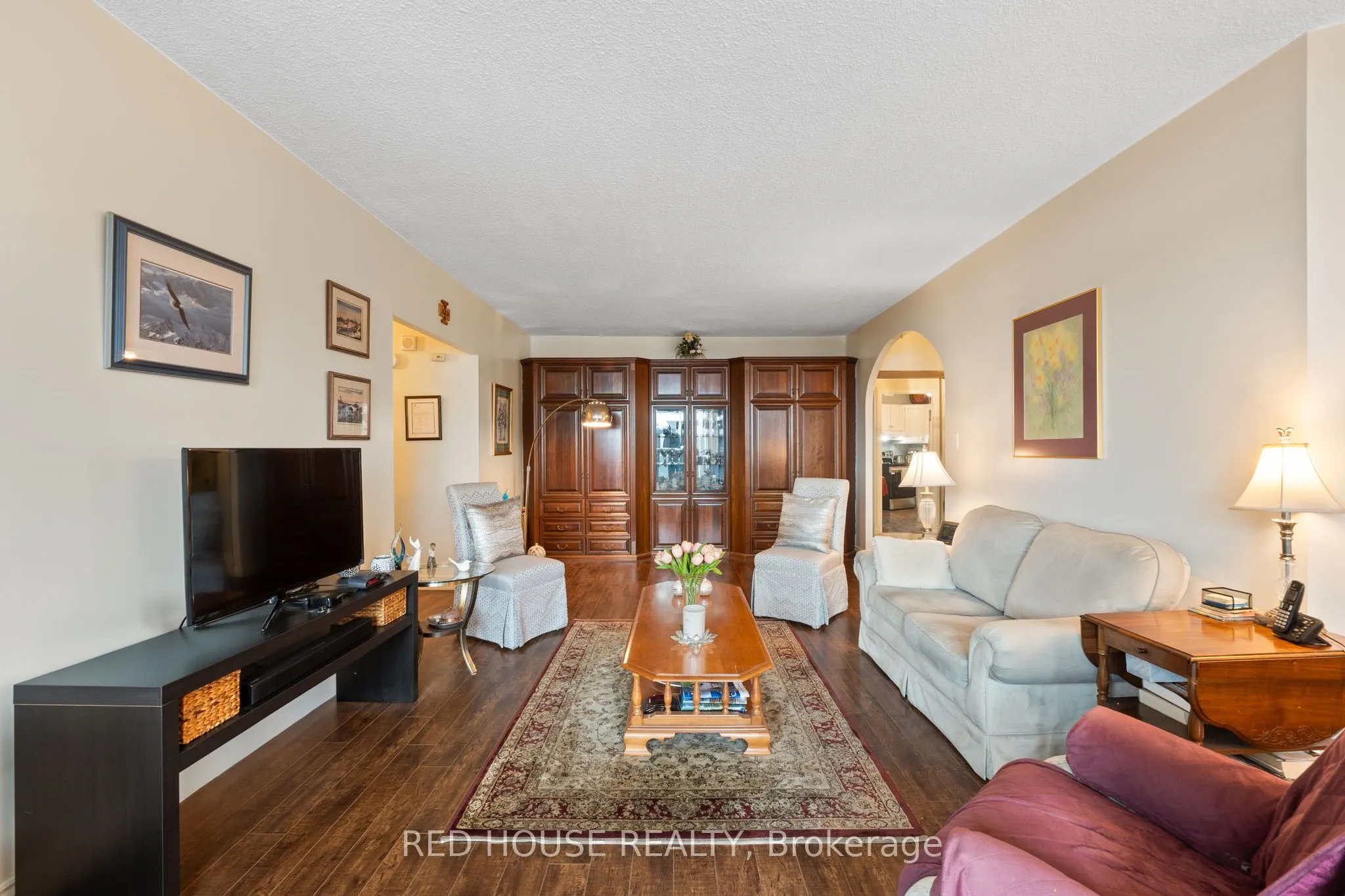 5250 Lakeshore Road #809