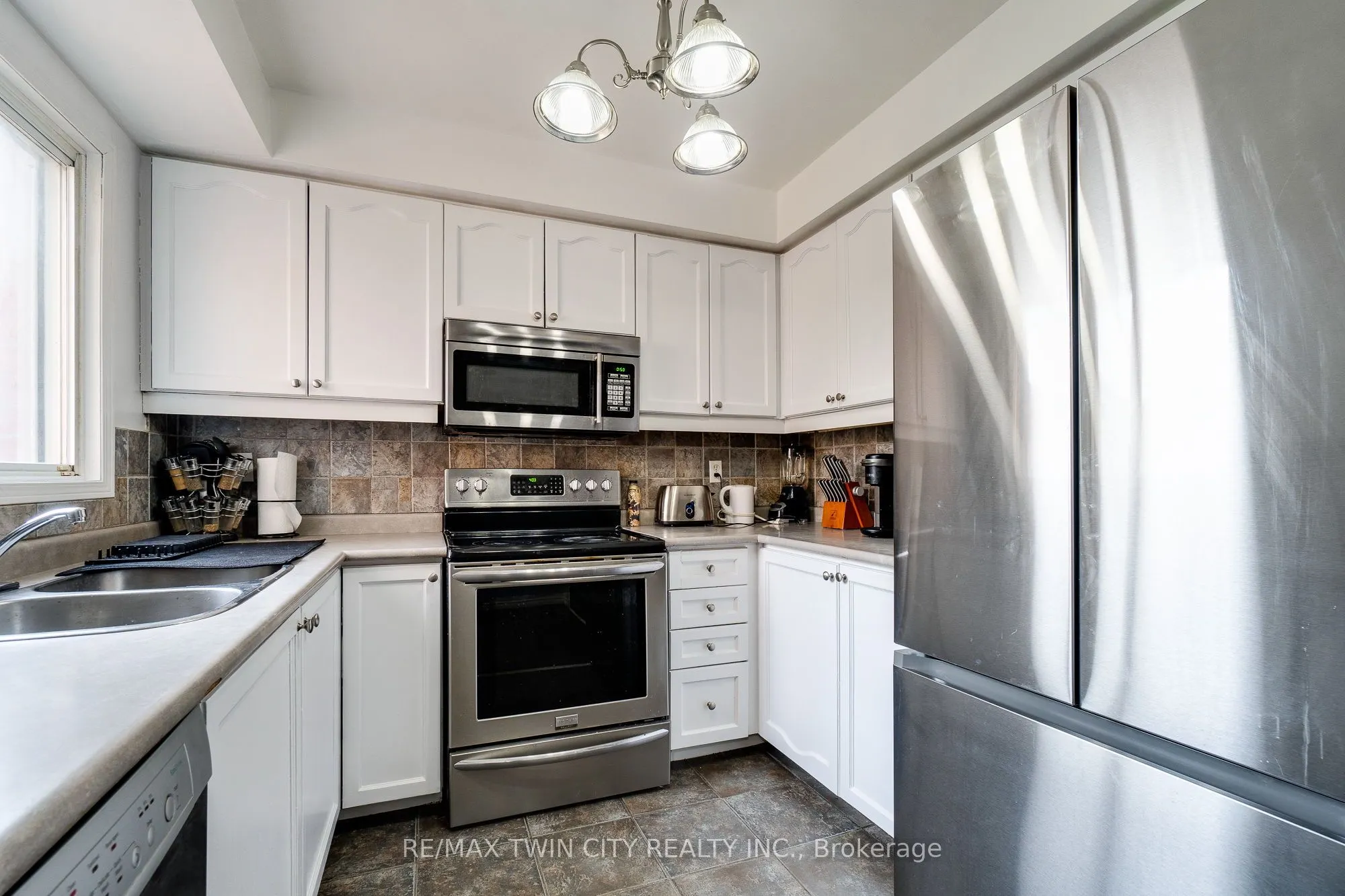 5126 Des Jardines Drive