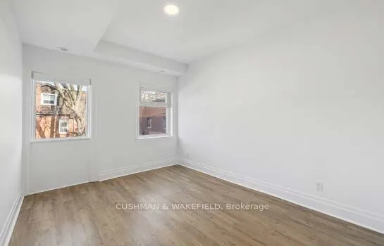1464 Queen Street W