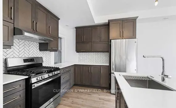 1464 Queen Street W