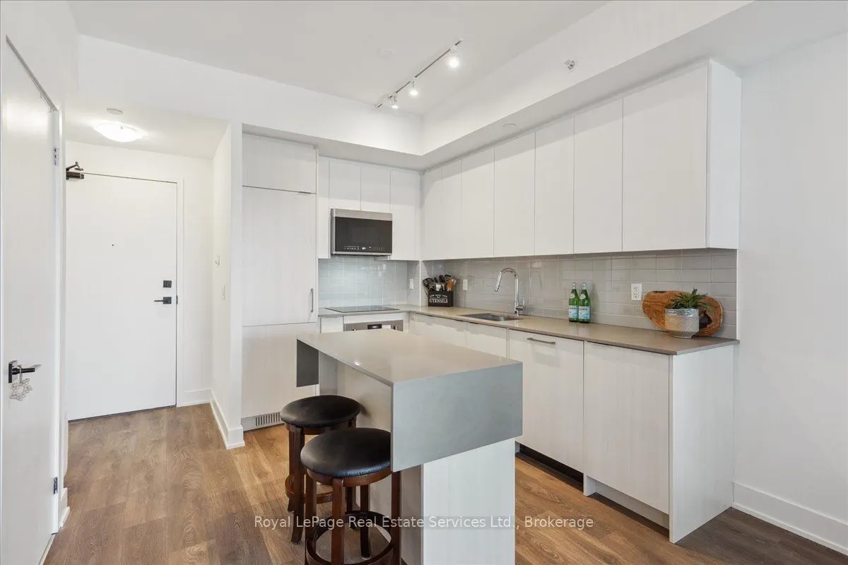 2489 Taunton Road, #1112