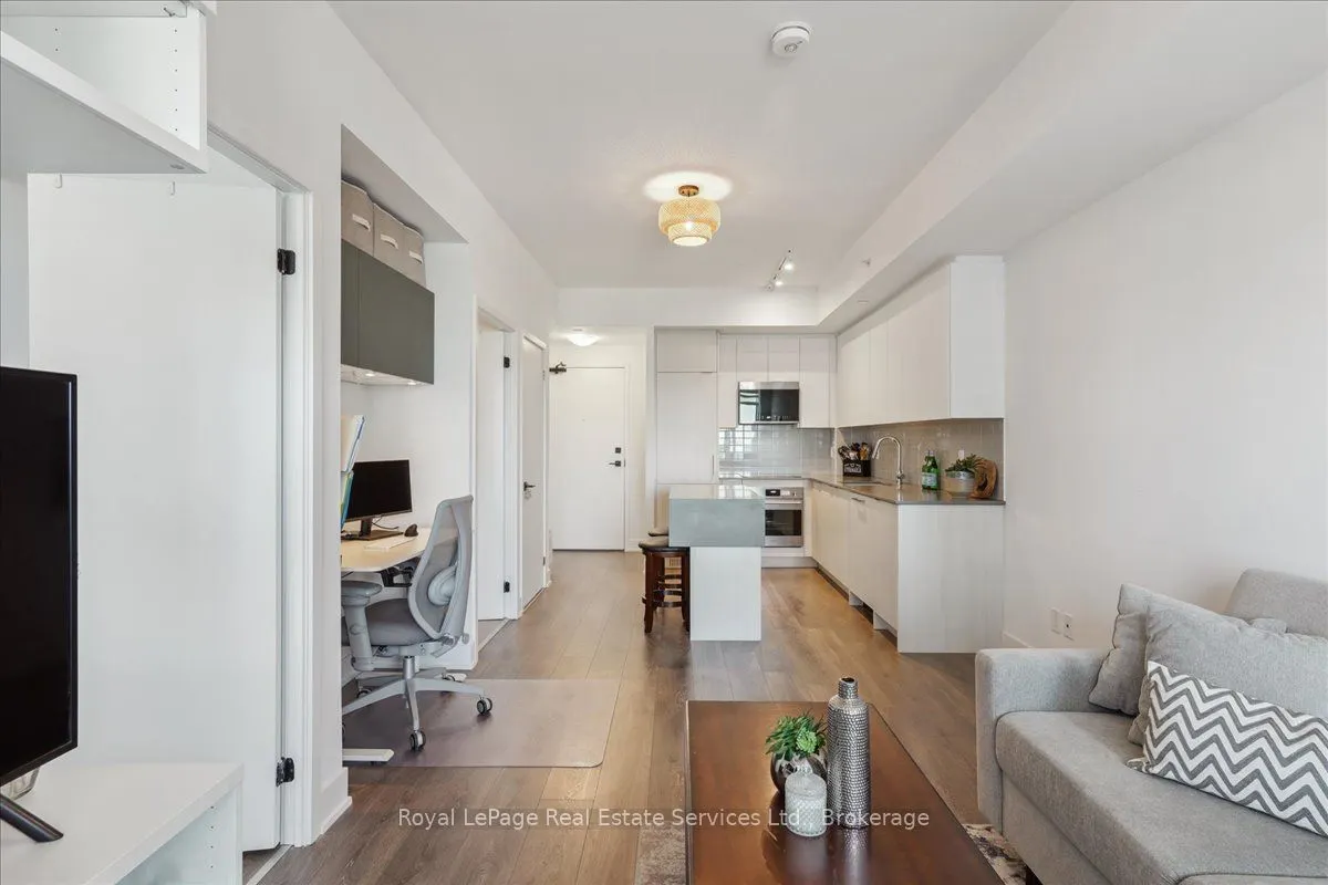 2489 Taunton Road, #1112