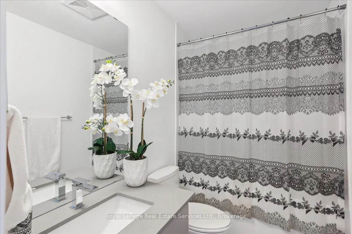 2489 Taunton Road, #1112
