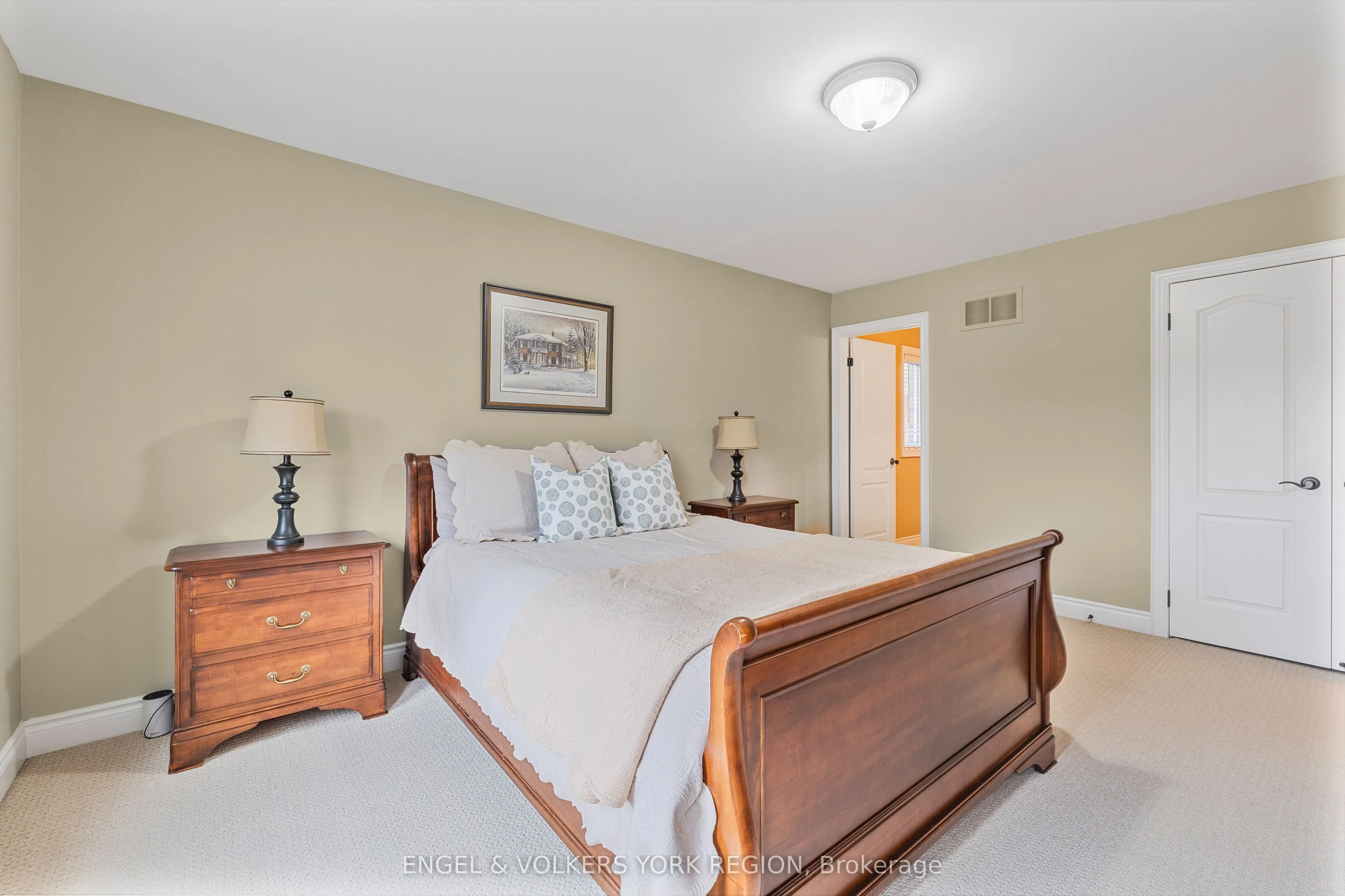 26 Imperial Lakes Drive