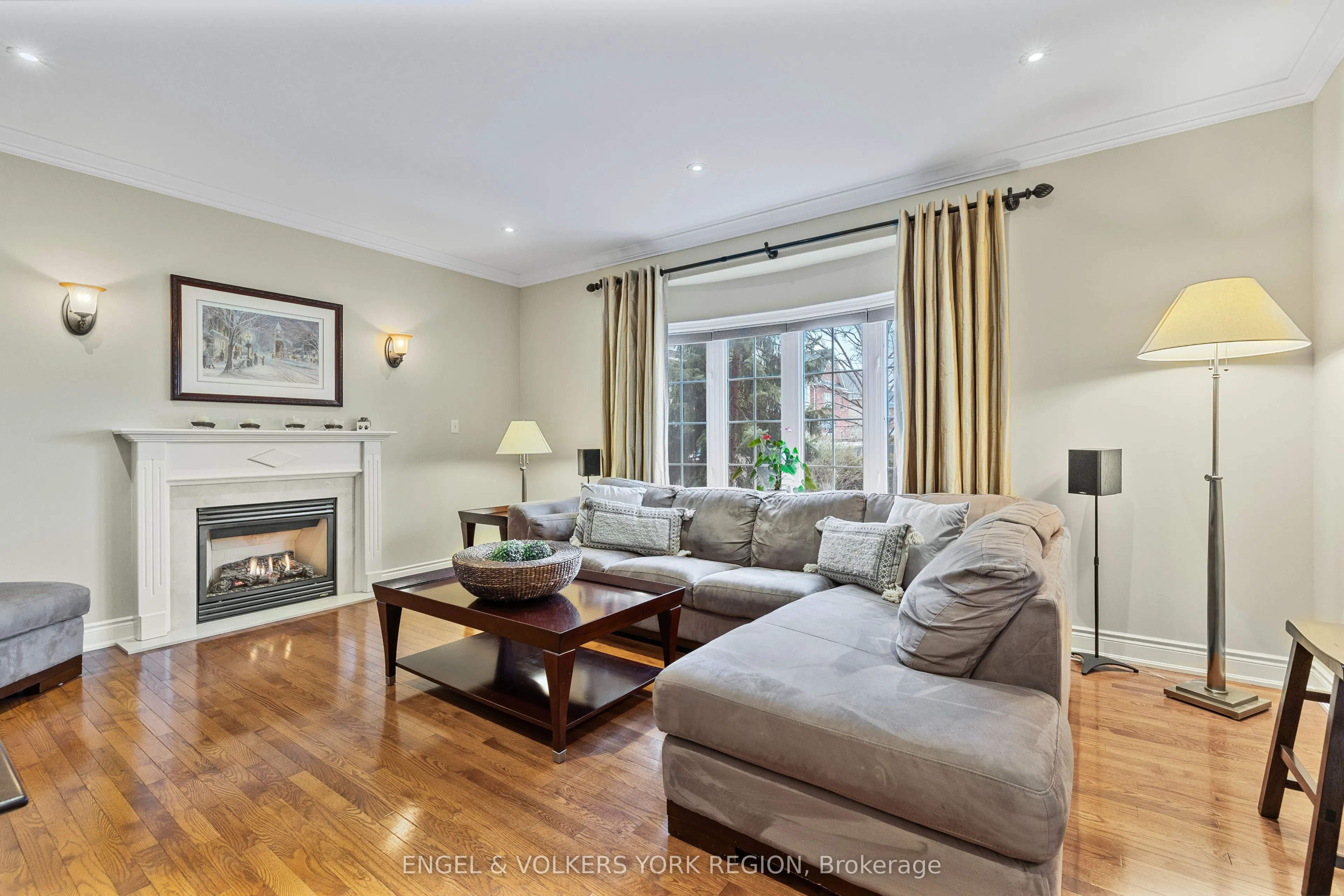 26 Imperial Lakes Drive
