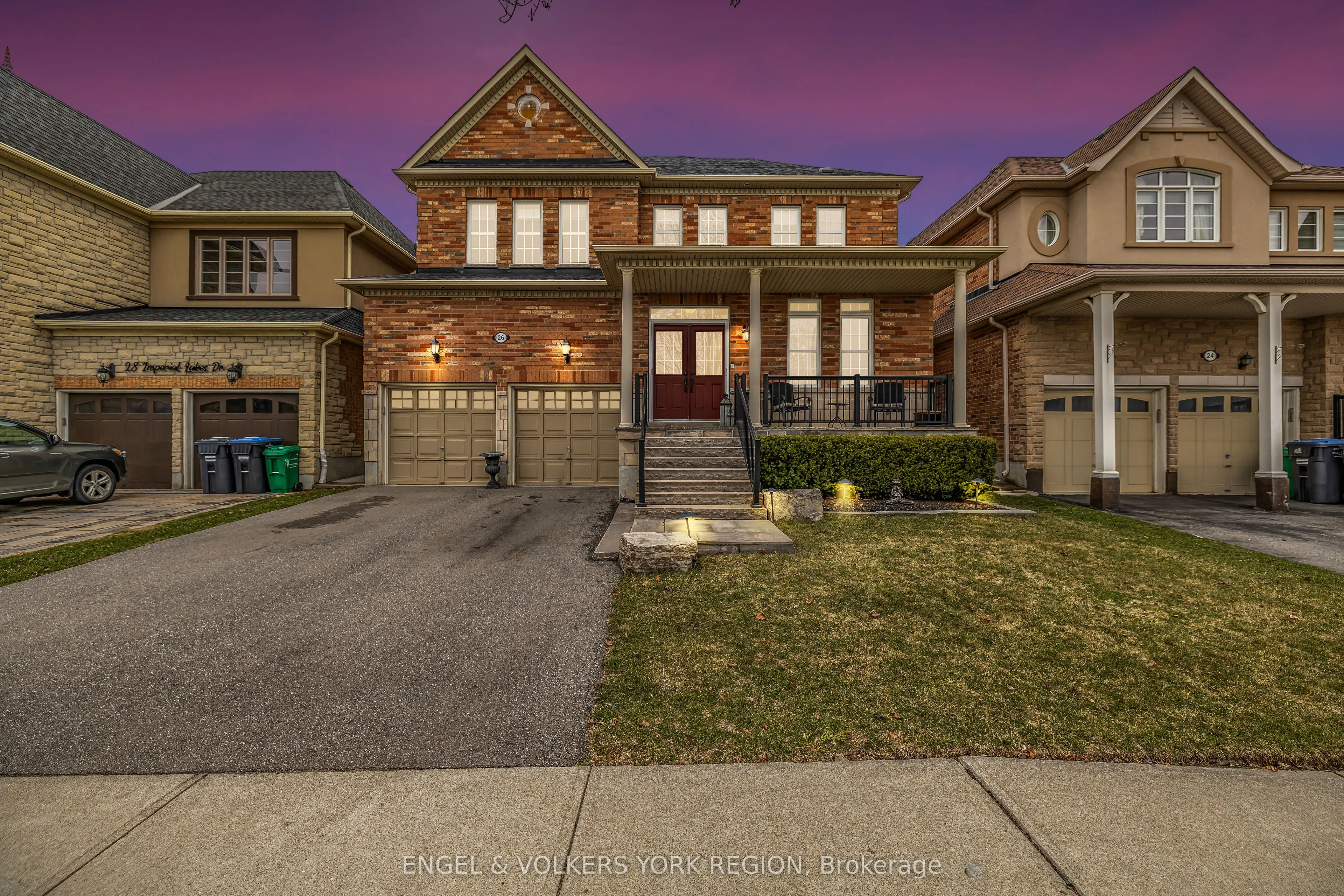 26 Imperial Lakes Drive