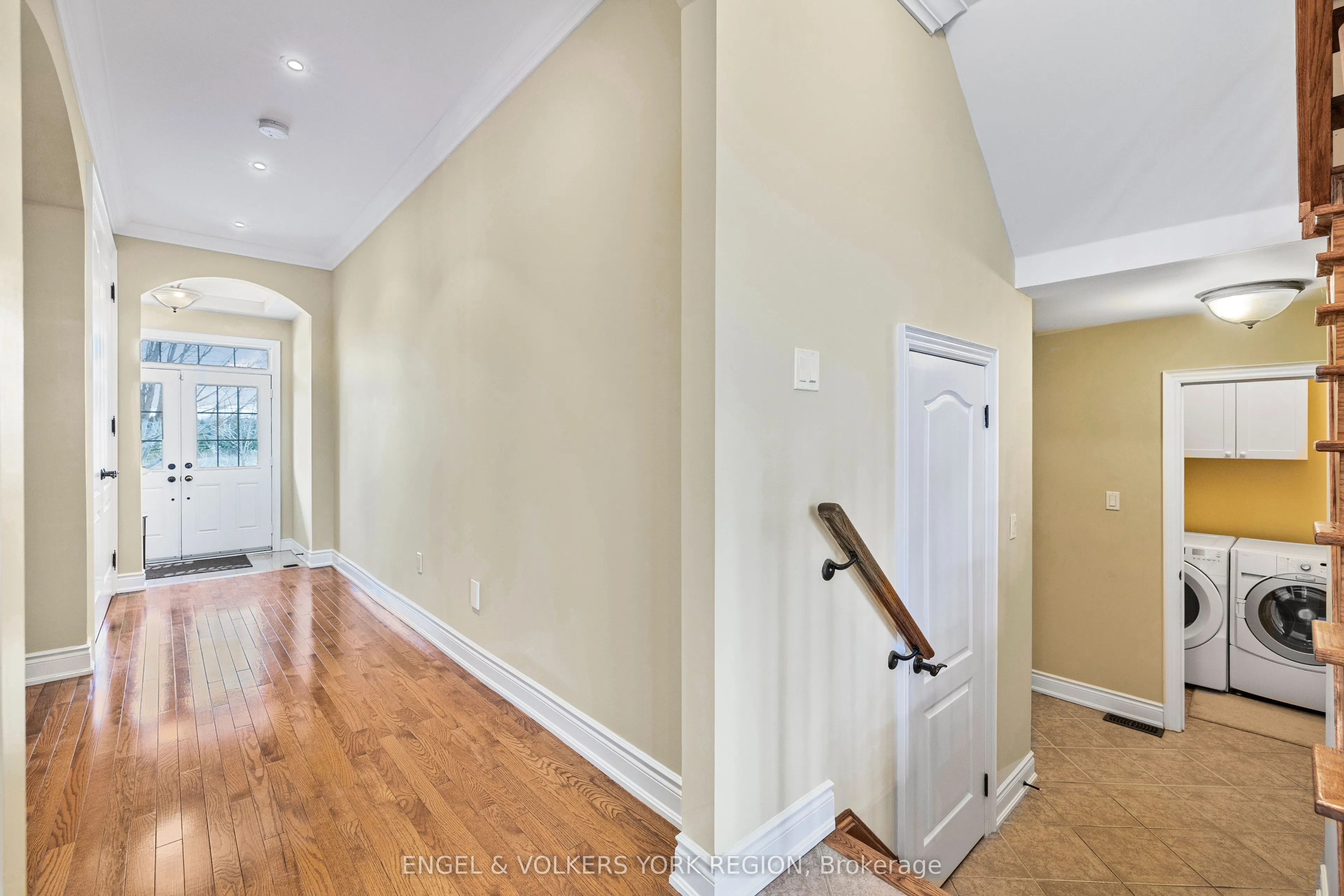 26 Imperial Lakes Drive
