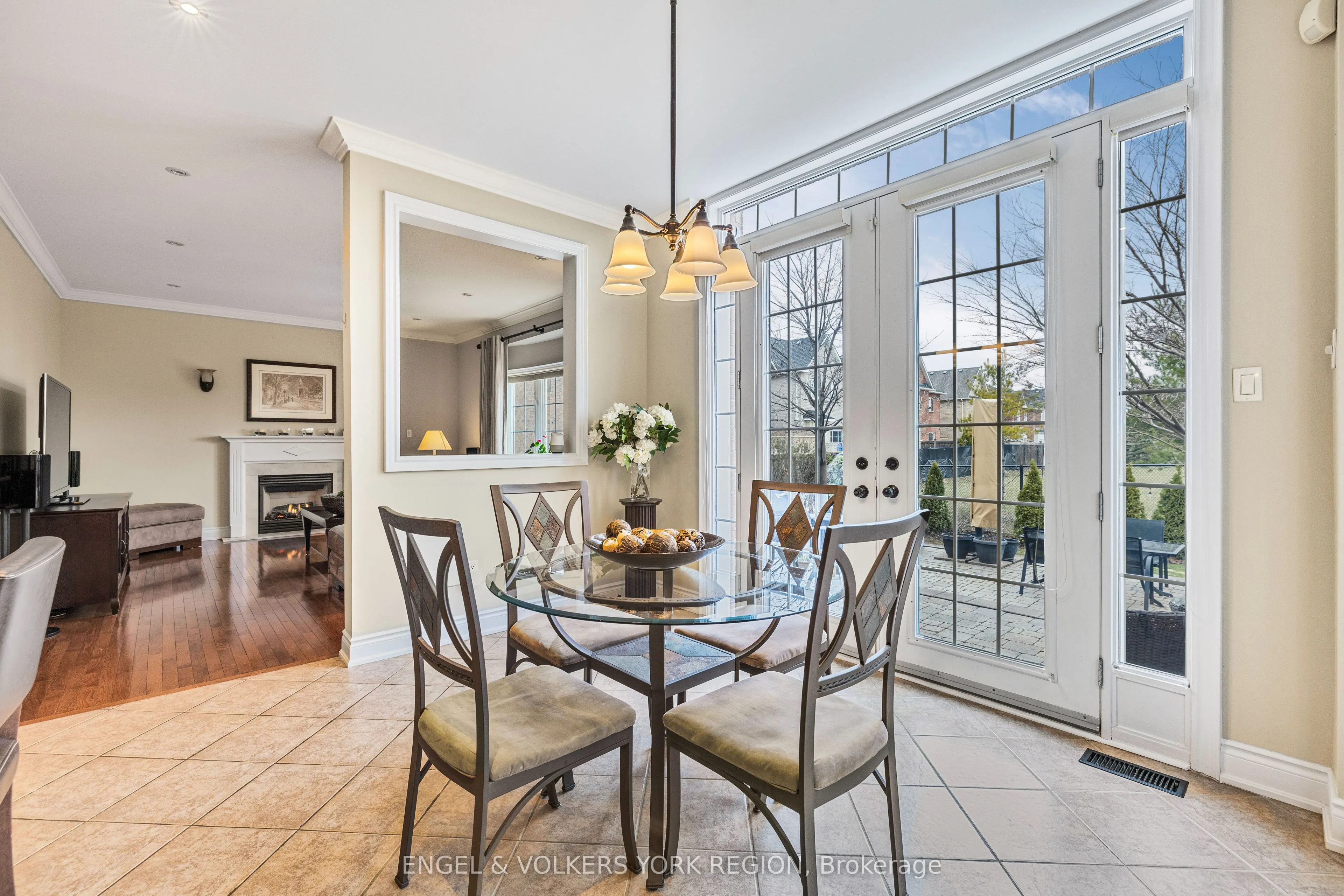 26 Imperial Lakes Drive