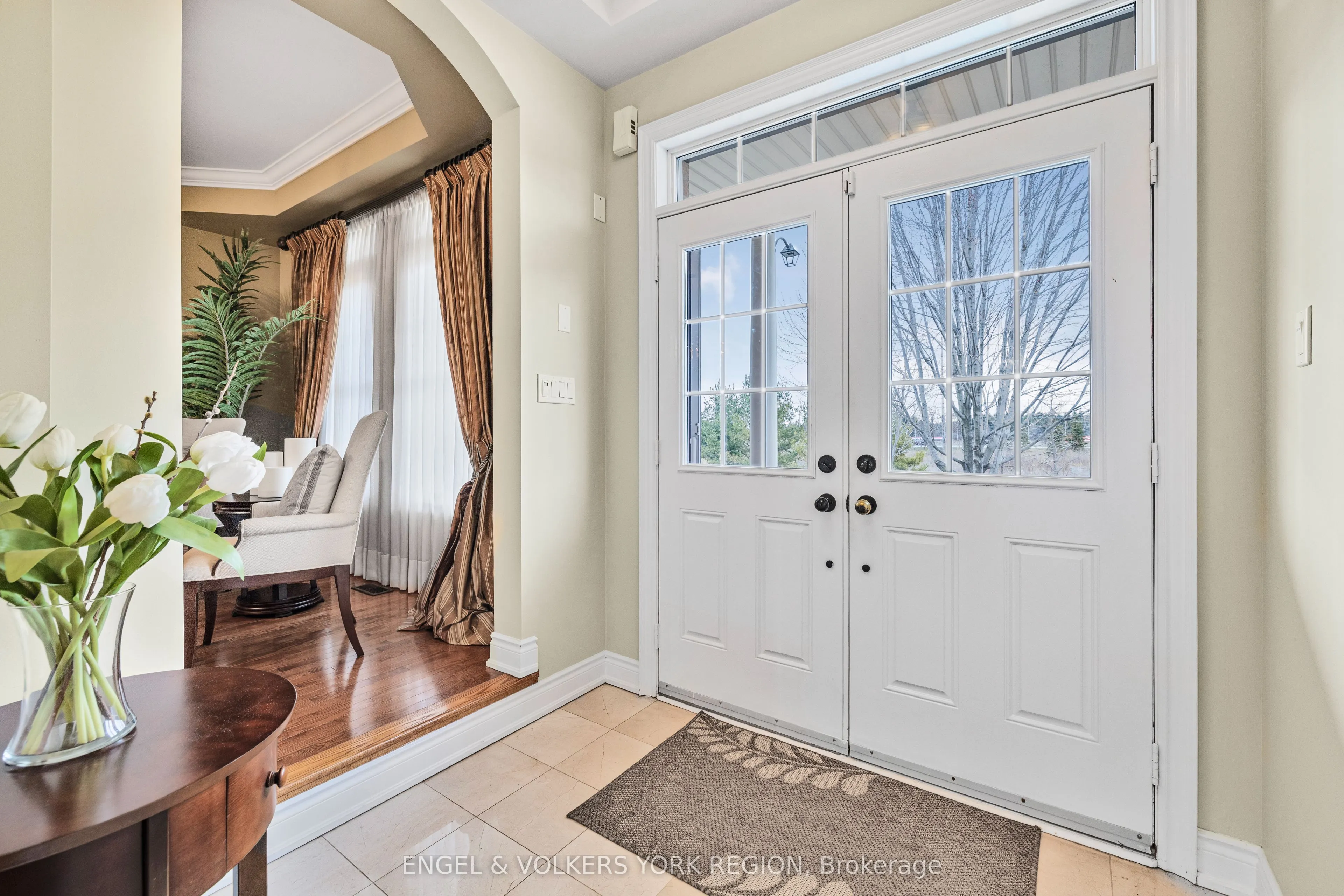 26 Imperial Lakes Drive